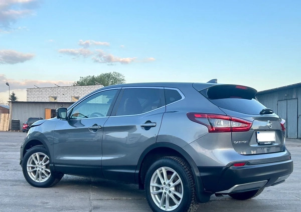Nissan Qashqai cena 37900 przebieg: 68000, rok produkcji 2018 z Siedlce małe 154